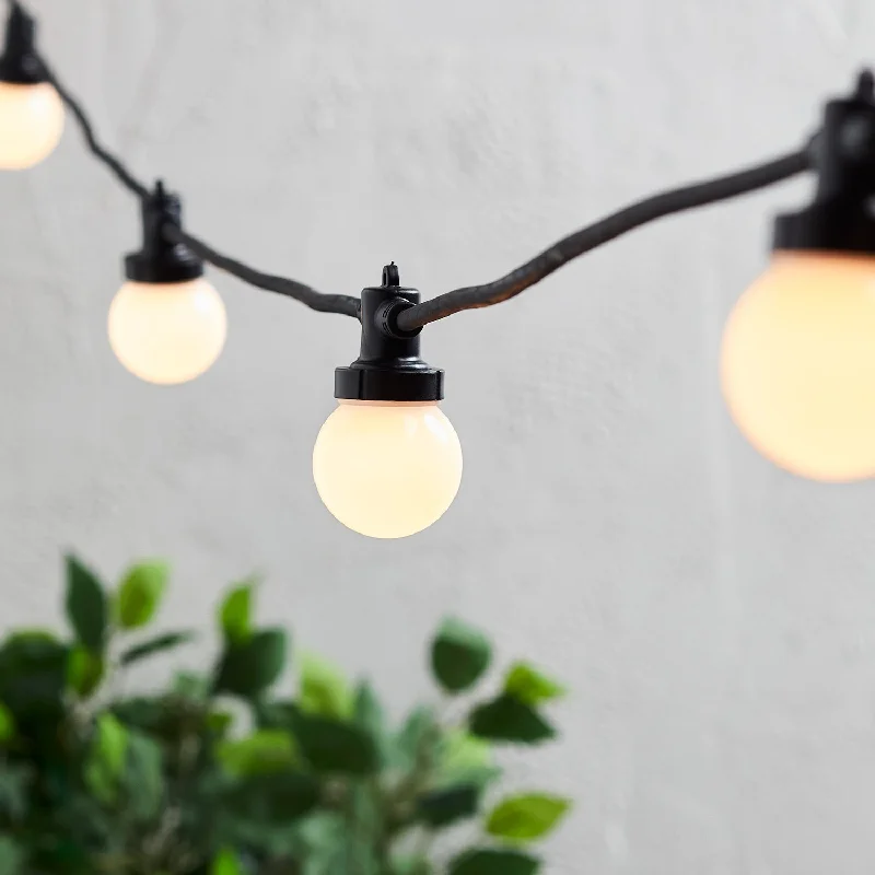 Solar - Powered String Lights for Energy - Saving BackyardsPro Connect 75m 150 Warm White Connectable Festoon Lights Black Cable Solar - Powered String Lights for Energy - Saving BackyardsPro Connect 75m 150 Warm White Connectable Festoon Lights Black Cable