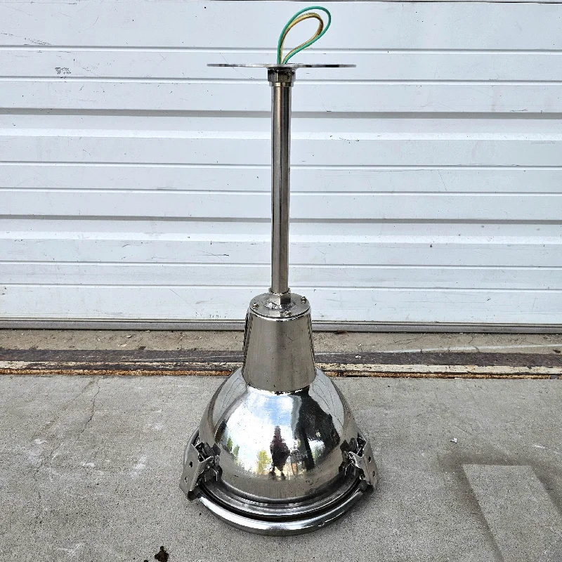 Industrial Emergency Lighting for Safety in FactoriesChrome / Aluminum Pendant Light Industrial Emergency Lighting for Safety in FactoriesChrome / Aluminum Pendant Light