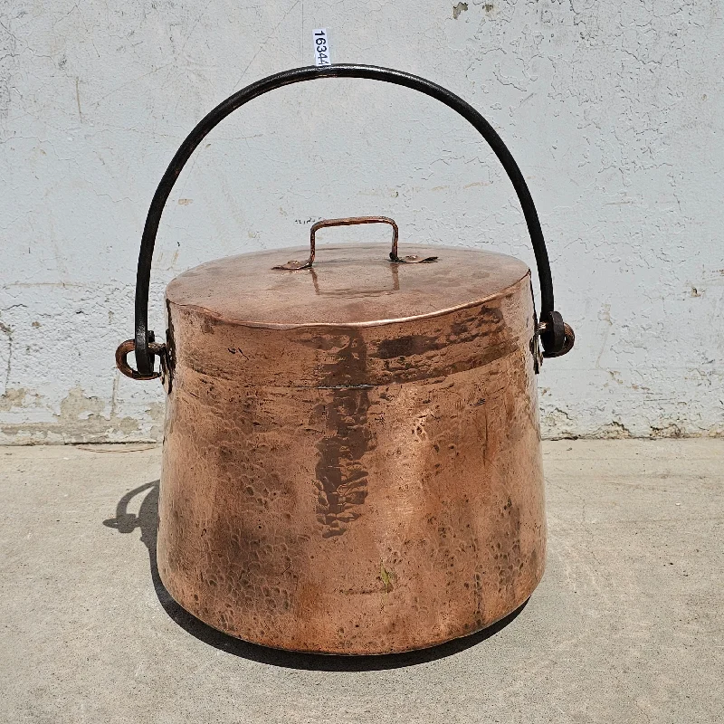 High - Bay LED Industrial Lighting for WarehousesFrench Copper Iron Handled Cauldron High - Bay LED Industrial Lighting for WarehousesFrench Copper Iron Handled Cauldron