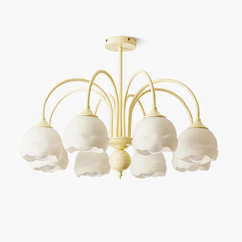 Chandeliers with Venetian Glass for a Luxurious LookCreamy Glass  Chandelier