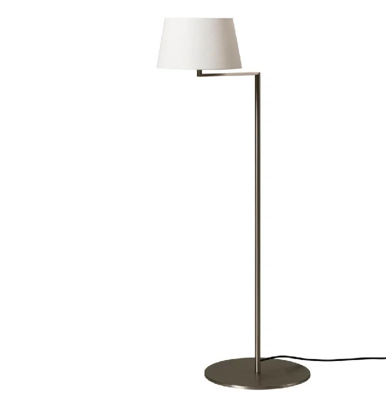 Victorian Style Floor Lamp for Traditional and Elegant InteriorsSanta & Cole Americana Floor Lamp Victorian Style Floor Lamp for Traditional and Elegant InteriorsSanta & Cole Americana Floor Lamp
