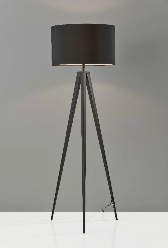 Victorian Style Floor Lamp for Traditional and Elegant InteriorsTreble Floor Lamp Three Black Metal Legs By Homeroots