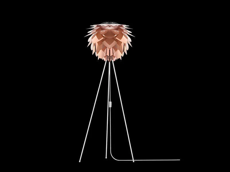 Rustic Farmhouse Style Floor Lamp for Cozy BedroomsVita Silvia Copper Floor Lamp