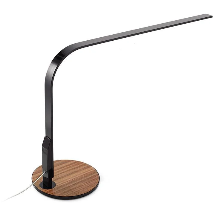 fabric table lamps with a linen shade for a relaxed and breathable lookPablo Designs LIM 360 Task Lamp in Black fabric table lamps with a linen shade for a relaxed and breathable lookPablo Designs LIM 360 Task Lamp in Black